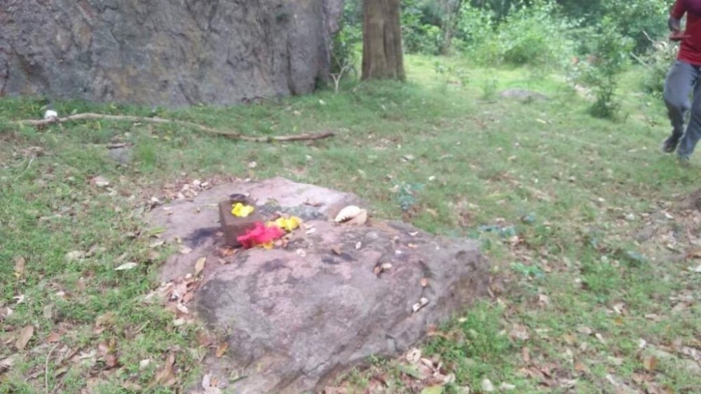 அழிக்கப்பட்ட ஆதிலிங்கேஸ்வரர் ஆலயம்