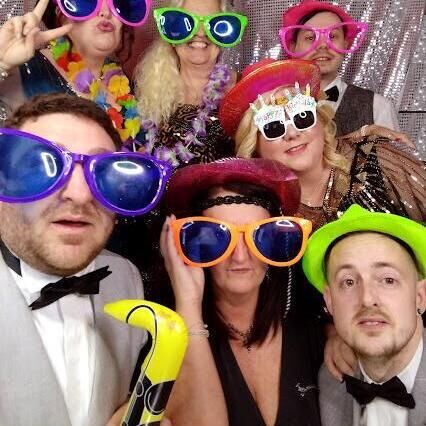 DJ Tony Open Air Touch Screen Photo Pod