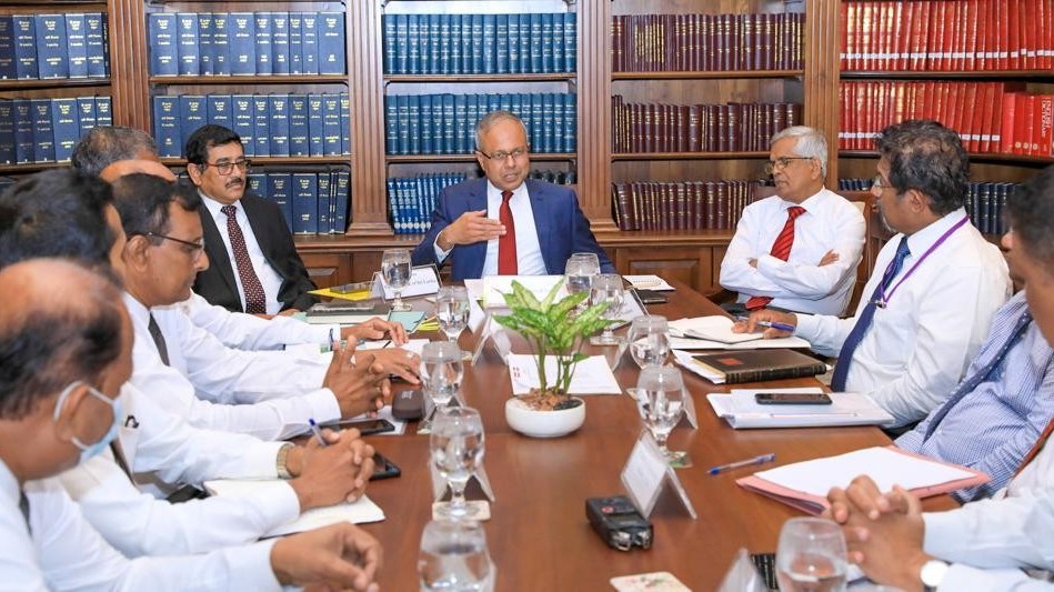 நிர்மாணத் துறையில் ஏற்பட்டுள்ள பிரச்சனைகளை தீர்ப்பது அரசின் எதிர்பார்ப்பாகும்