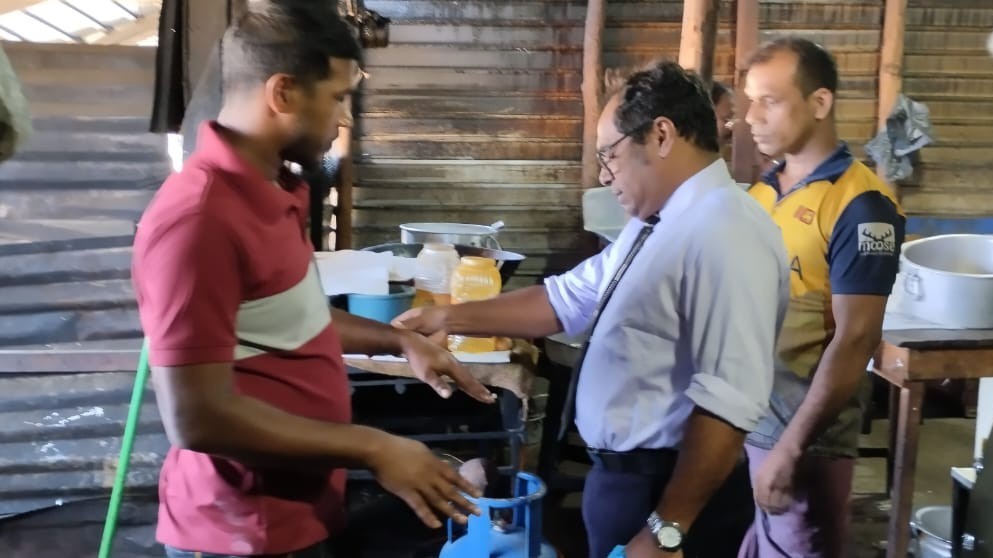 சுகாதார சேவைகள் நடாத்திய திடீர் சோதனை