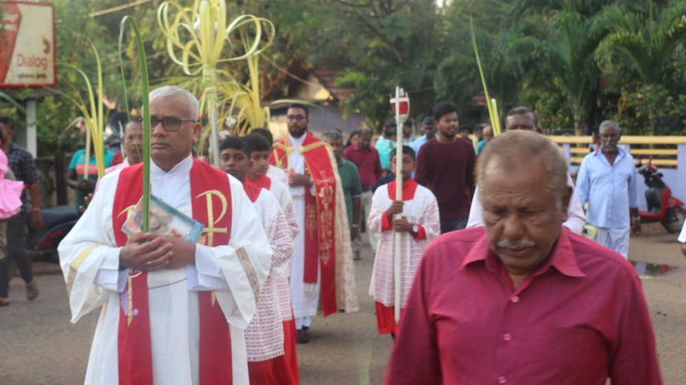 பேசாலையில் குருத்தோலை தினக் கொண்டாட்டம்