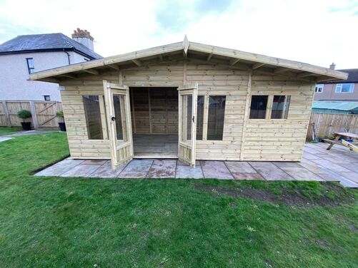 #SHA037 20x10 Apex Summer House