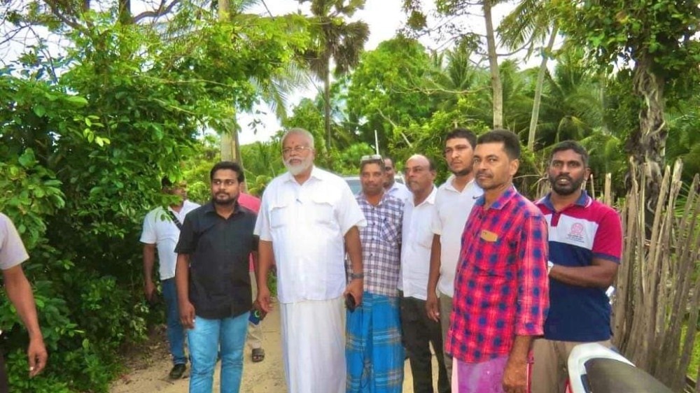 அமைச்சர் டக்ளஸ் விஜயம்