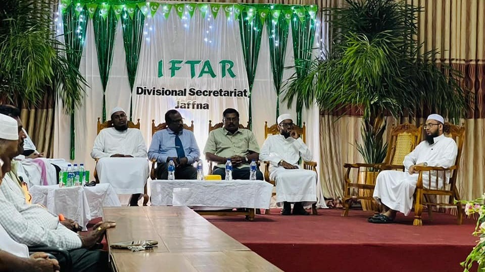 யாழ்ப்பாணம் பிரதேச செயலகத்தின் ஏற்பாட்டில் மாபெரும் இப்தார் நிகழ்வு