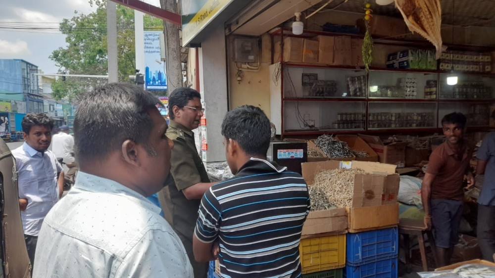 திடீர் சோதனைகளுக்குள்ளான கடைகள் - திருத்தம் செய்யப்பட அவகாசம்