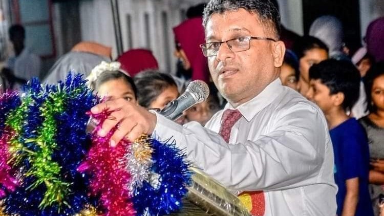 ஆசிரியர்கள் இடமாற்றம்