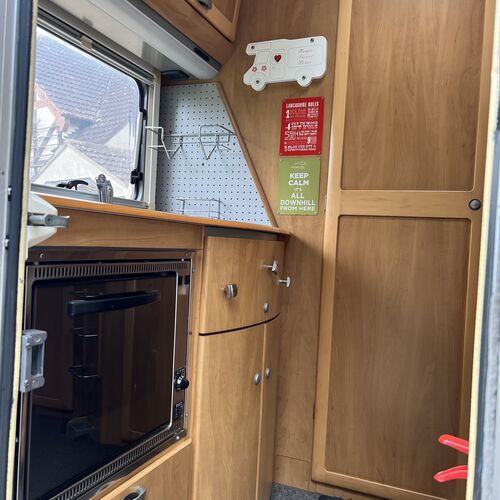 Hymer B584 Hymermobil Motorhome 3 Berth Fiat Ducato 2000 Model