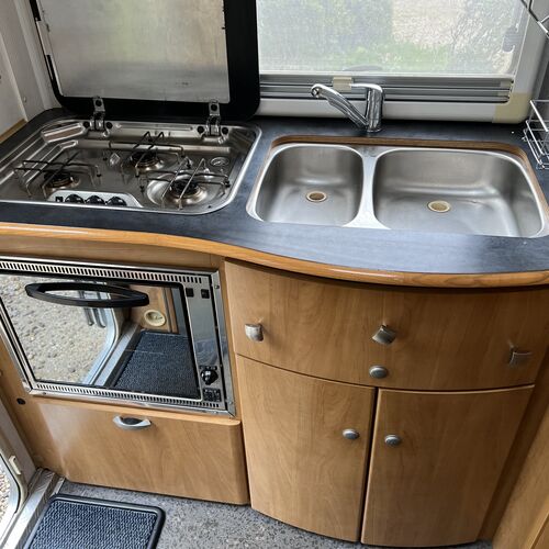 Hymer B584 Hymermobil Motorhome 3 Berth Fiat Ducato 2000 Model