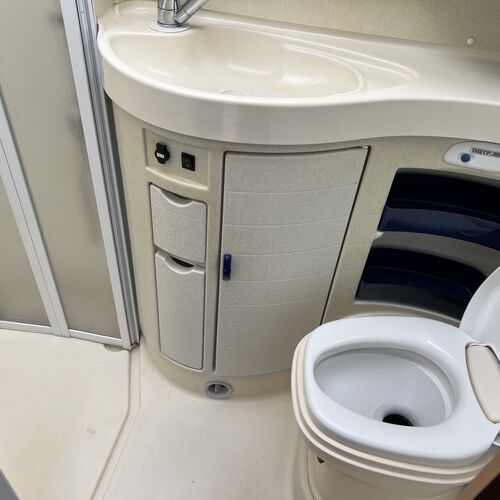 Hymer B584 Hymermobil Motorhome 3 Berth Fiat Ducato 2000 Model