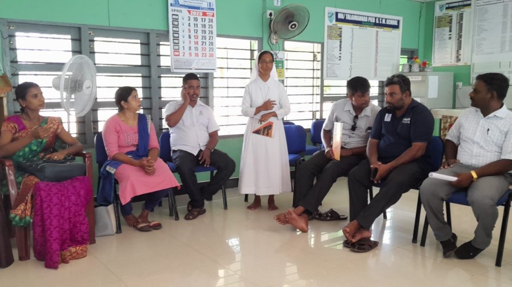 பாடசாலை மாணவர்களின் வருகை விழுக்காட்டின் காணங்களின் ஆய்வு