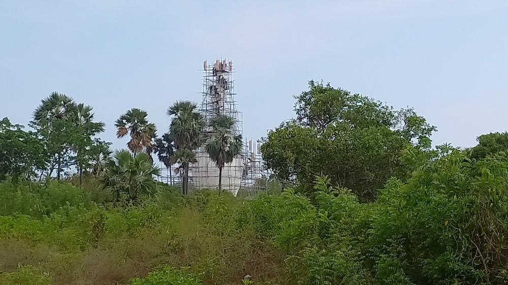 தையிட்டியில் பௌத்த விகாரை