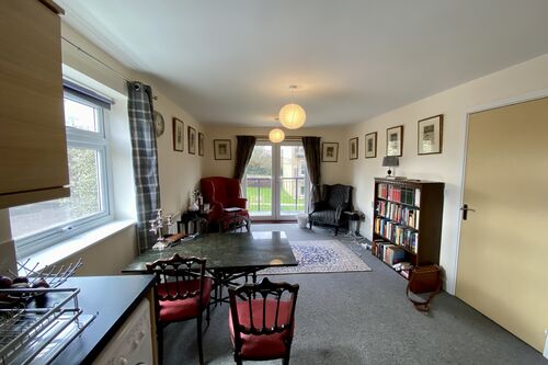 Sharps Court, Hitchin