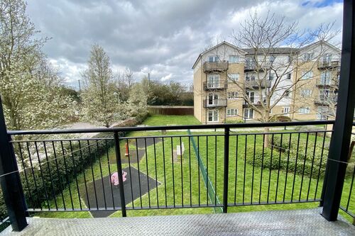 Sharps Court, Hitchin