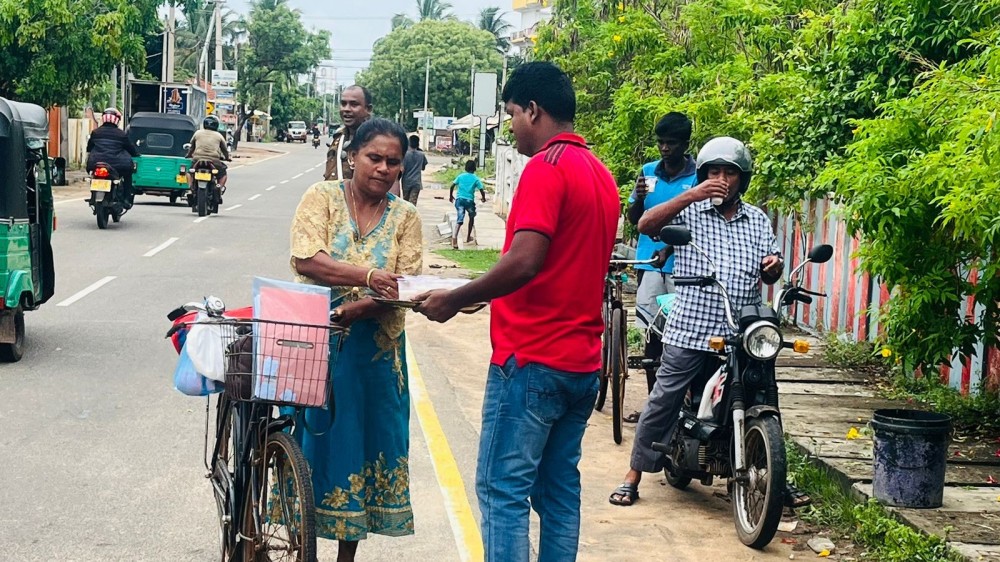 மன்னாரில் வெசாக் தினத்தன்று அன்னதானம்