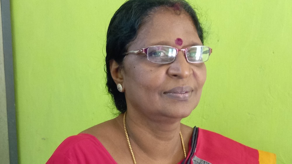 ஆசிரியப் பணியில் இருந்து ஓய்வு