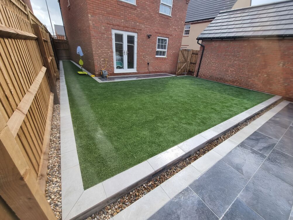 Gallery | Hd Landscaping | Landscape Gardening | Garden Maintenance Leighton Buzzard | Garden Design Bedfordshire