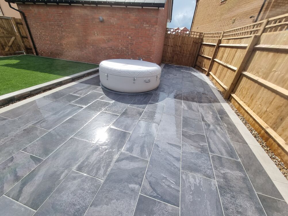 Gallery | Hd Landscaping | Landscape Gardening | Garden Maintenance Leighton Buzzard | Garden Design Bedfordshire