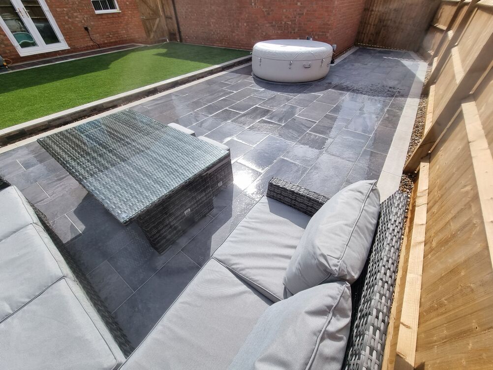 Gallery | Hd Landscaping | Landscape Gardening | Garden Maintenance Leighton Buzzard | Garden Design Bedfordshire
