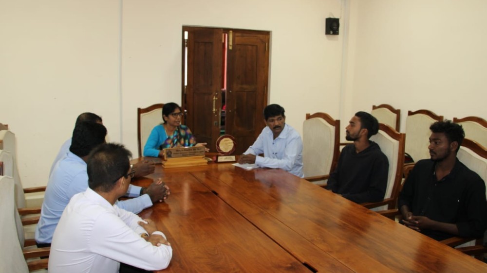 தேசிய ரீதியில் முதலிடம் பெற்ற குறும்பட இயக்குனர் கலைஞர்கள் கௌரவிக்கப்பட்டன