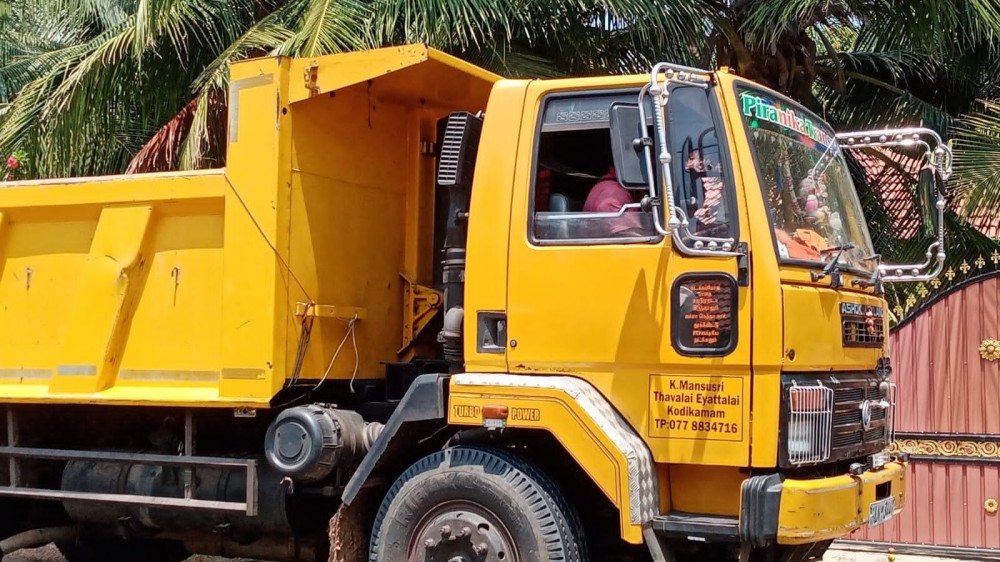 தொடரும் சட்ட விரோத மண் அகழ்வு