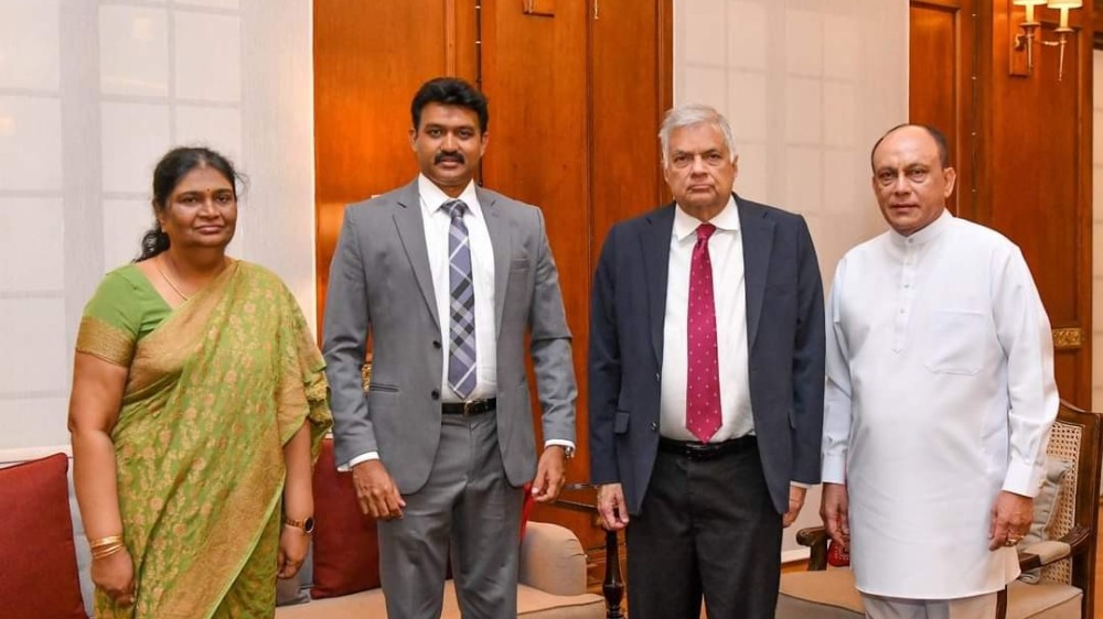 வடக்குக்கு சார்ள்ஸ் கிழக்குக்கு செந்தில்