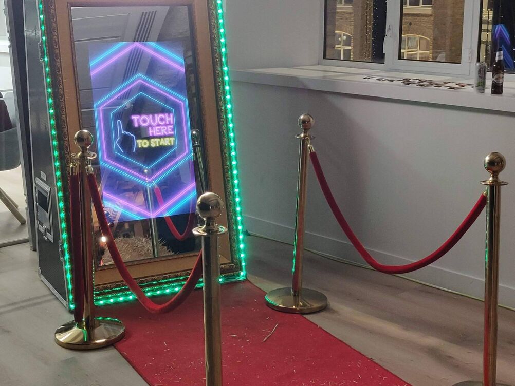 Magic Mirror Photo Booth