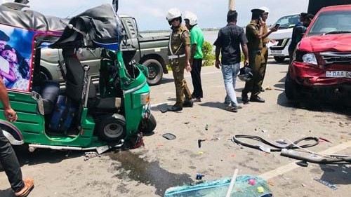 மன்னாரில் வாகன விபத்தில் ஒருவர் மரணம் ஐவர் படுகாயம்