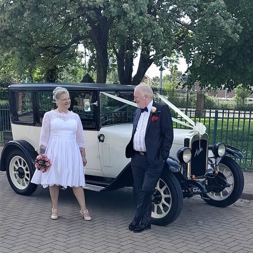 Gallery | Wedding Cars Harpenden, St Albans, Watford, Hemel Hempstead | Heritage Classic Cars