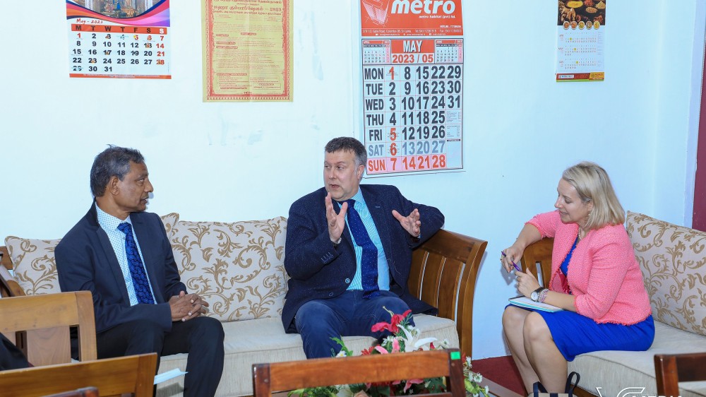 இலங்கைக்கான பிரித்தானிய தூதுவர் யாழ்ப்பாணம் விஜயம்