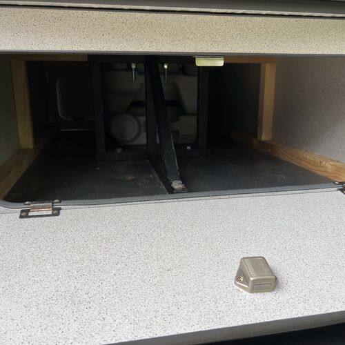 1996 Toyota Granvia 3.0TD Camper Van 4 Berth Pro Conversion