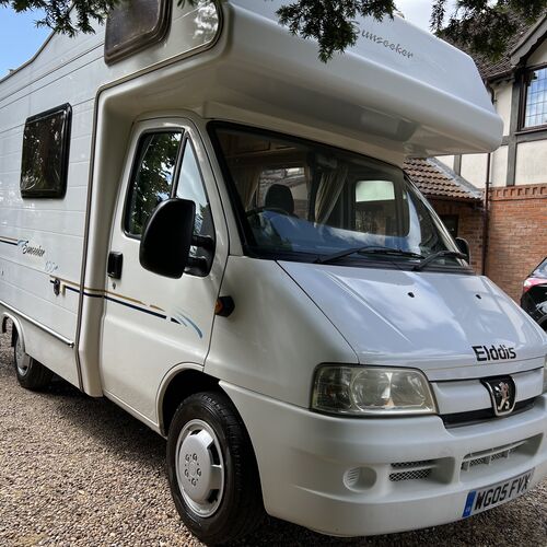 Swift Sunseeker 100 Motorhome 5 Berth 2005 Peugeot Boxer SWB 2.0 HDi