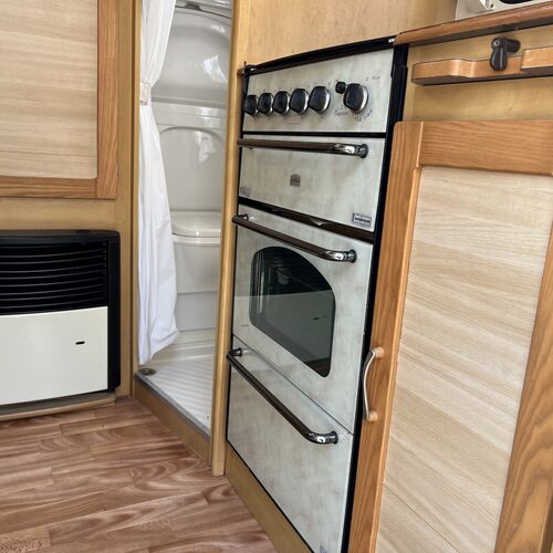 Swift Sunseeker 100 Motorhome 5 Berth 2005 Peugeot Boxer SWB 2.0 HDi