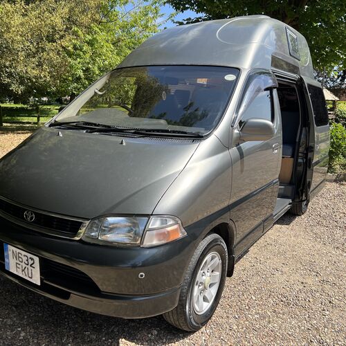 Toyota Granvia WELLHOUSE Camper Van 4 Berth 2690cc Petrol/LPG Automatic PRO Conversion 65058 Miles