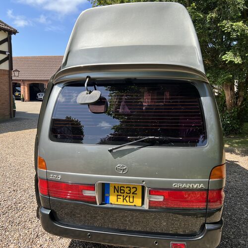 Toyota Granvia WELLHOUSE Camper Van 4 Berth 2690cc Petrol/LPG Automatic PRO Conversion 65058 Miles