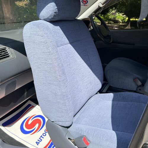 Toyota Granvia WELLHOUSE Camper Van 4 Berth 2690cc Petrol/LPG Automatic PRO Conversion 65058 Miles