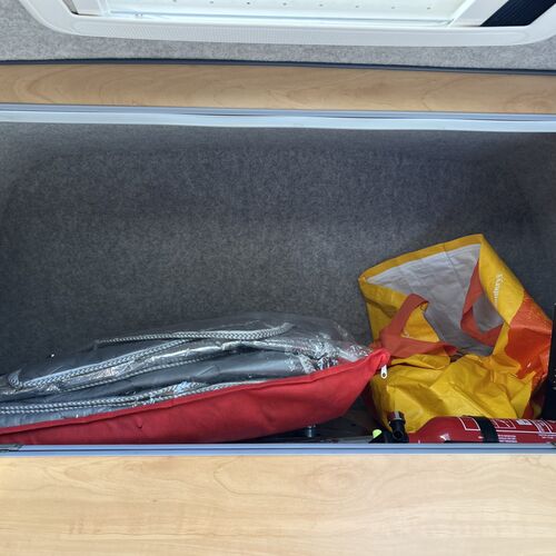 Toyota Granvia WELLHOUSE Camper Van 4 Berth 2690cc Petrol/LPG Automatic PRO Conversion 65058 Miles