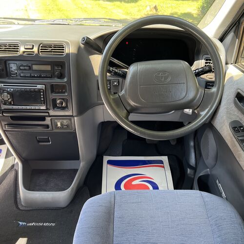 Toyota Granvia WELLHOUSE Camper Van 4 Berth 2690cc Petrol/LPG Automatic PRO Conversion 65058 Miles