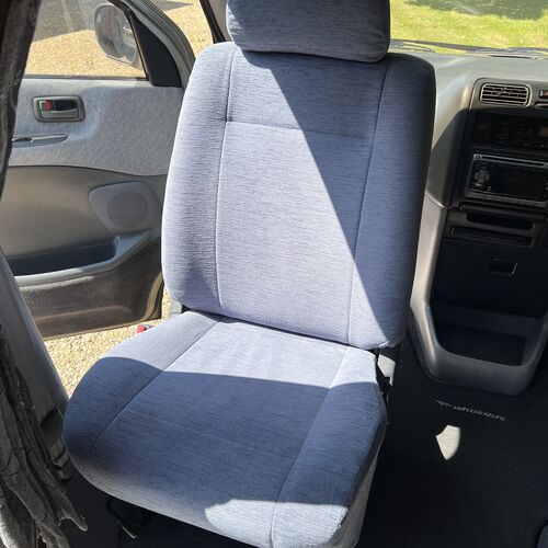 Toyota Granvia WELLHOUSE Camper Van 4 Berth 2690cc Petrol/LPG Automatic PRO Conversion 65058 Miles