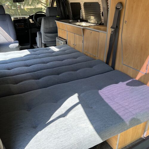 Toyota Granvia WELLHOUSE Camper Van 4 Berth 2690cc Petrol/LPG Automatic PRO Conversion 65058 Miles