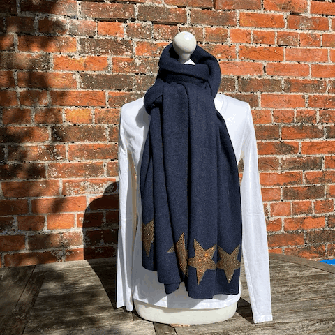 Cashmere wrap - sparkly star
