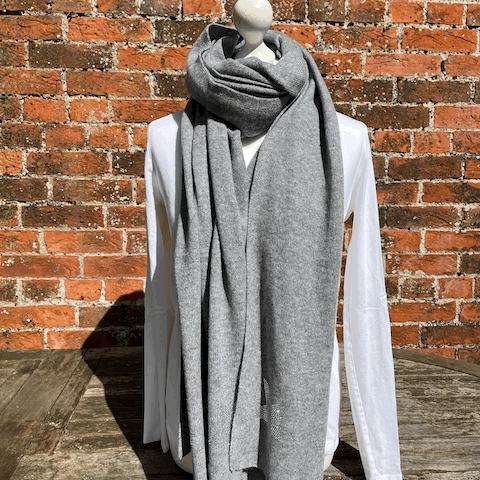 Cashmere wrap - sparkly star