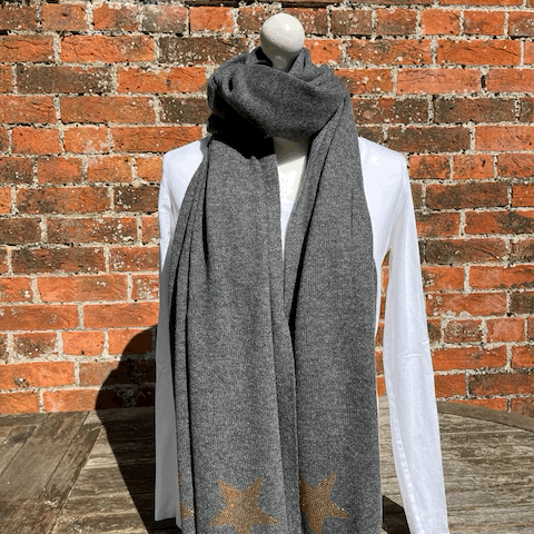 Cashmere wrap - sparkly star