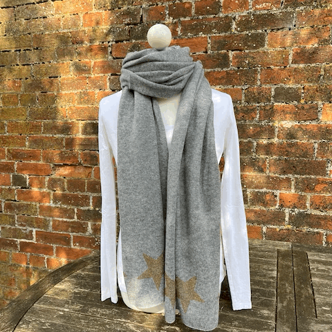 Cashmere wrap - sparkly star
