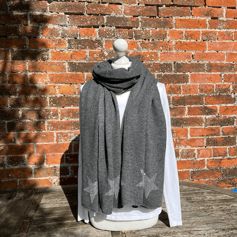Cashmere wrap - sparkly star