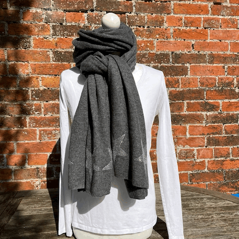 Cashmere wrap - sparkly star