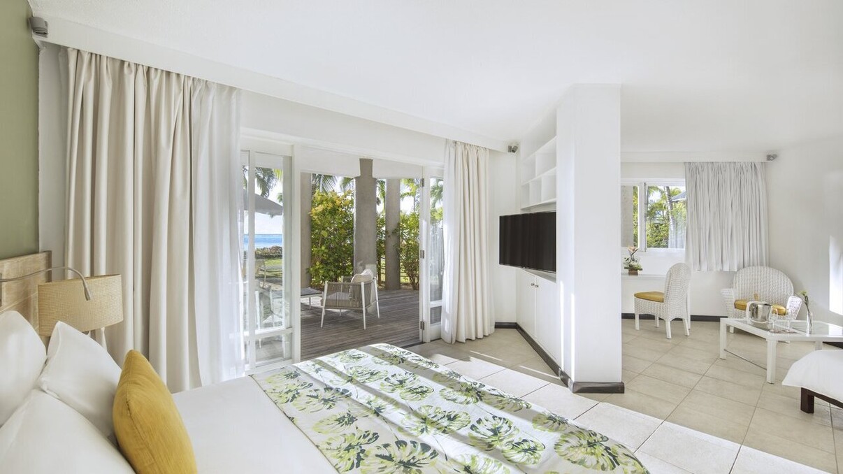 Victoria Beachcomber Resort & Spa