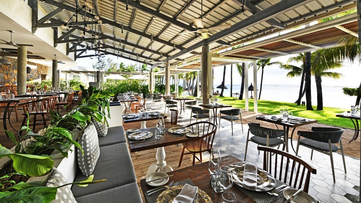 Victoria Beachcomber Resort & Spa