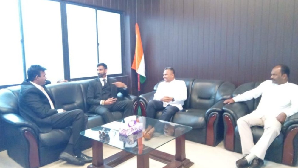 மாகாண ஆளுநருடன் சந்திப்பு