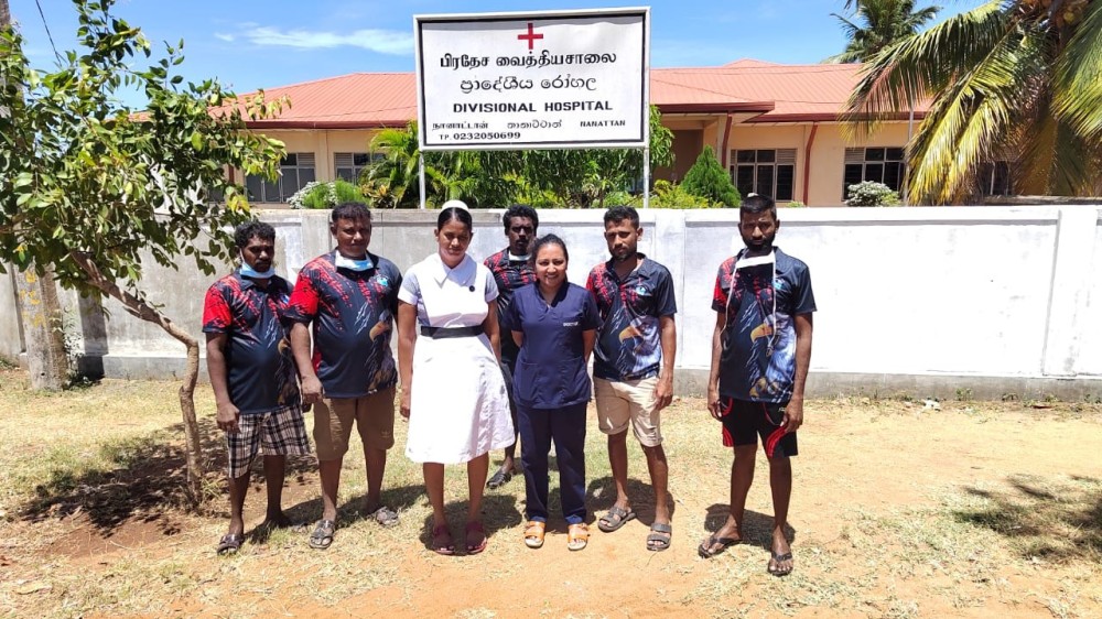 வைத்தியசாலையை அழகுப்படுத்திய நானாட்டான் முச்சக்கர வண்டி சங்கம்