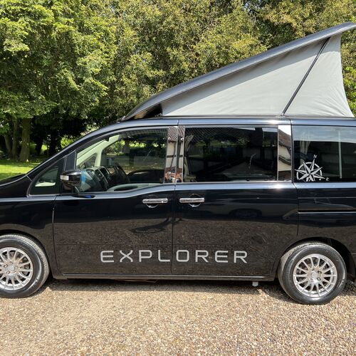 2006 Nissan Serena 2.0 Petrol Automatic Camper Van 2 Berth Rare and Beautiful!